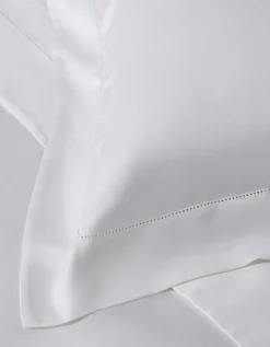 Alba Bed Linen Collection