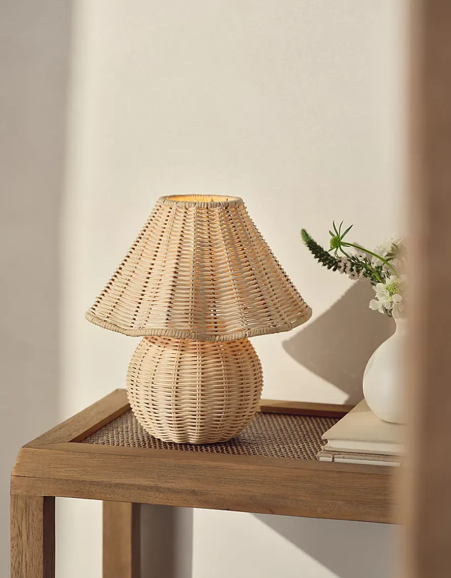 Arles Rattan Table Lamp