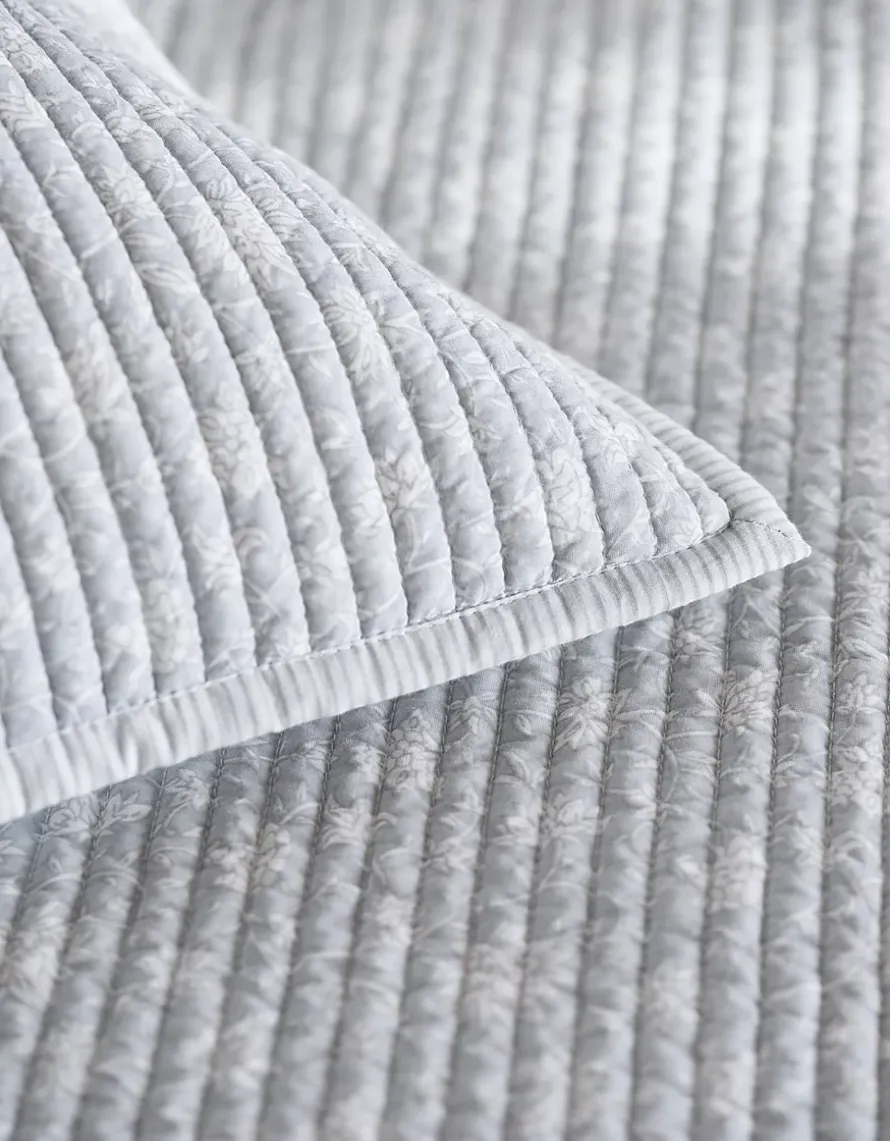 Ashby Quilt & Cushion Collection