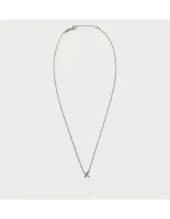 A Tiny Kiss Necklace