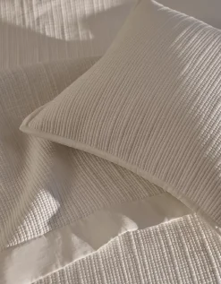 Belgravia Quilt & Cushion Cover Collection