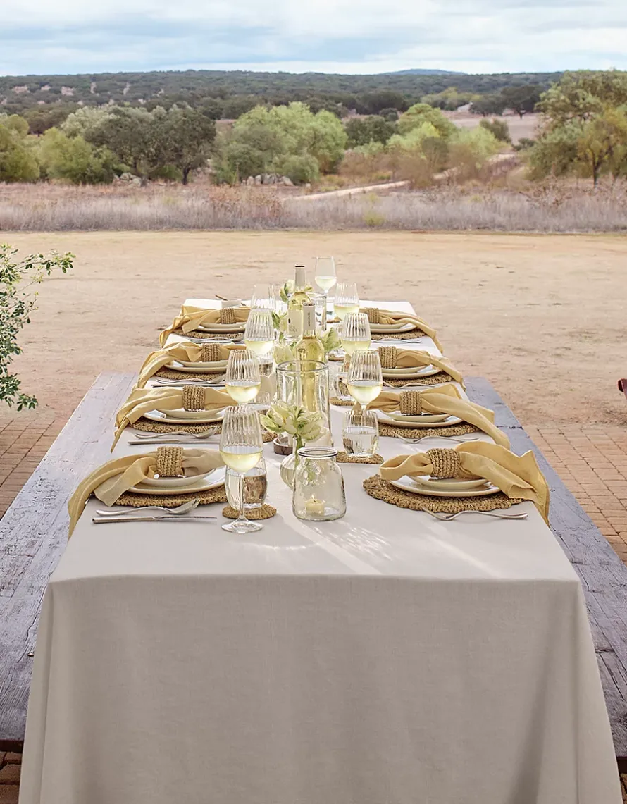 Camber Soft Wash Tablecloth – Large