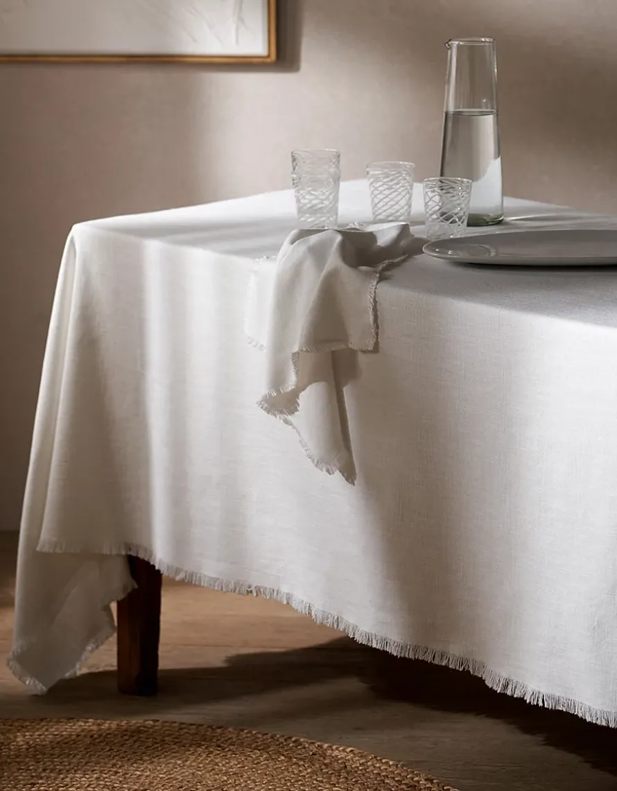 Camber Soft Wash Tablecloth – Large