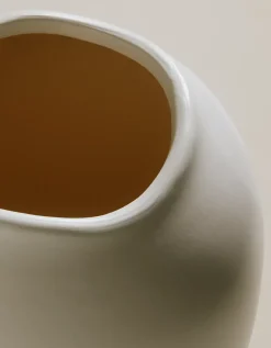 Colton Vase