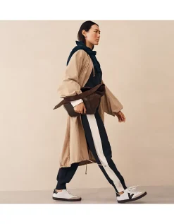 Contrast Panel Jogger with Cashmere