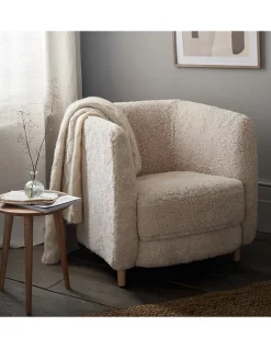 Cosy Sheepskin Chair