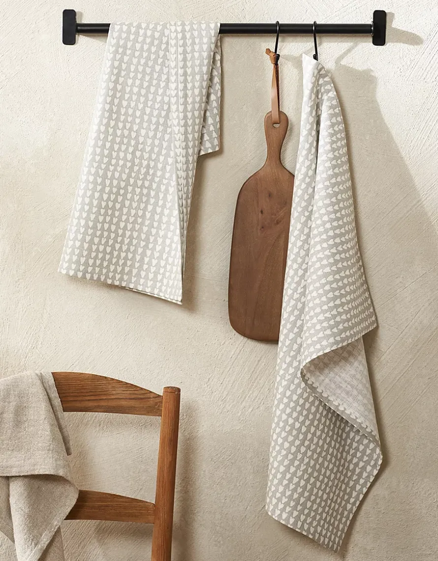 Ditsy Heart Tea Towels – Set of 2