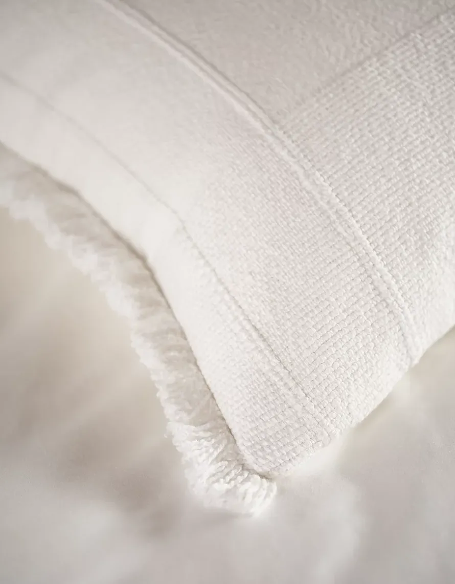 Dores Fringe Cushion