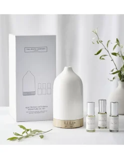 Electronic Diffuser & Set of 3 Signature Fragrance Oils Set