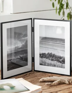 Fine Black Double-Hinged Frame – 5x7”
