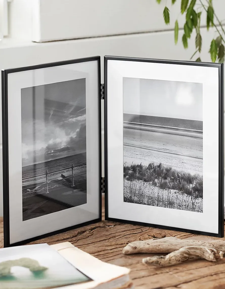 Fine Black Double-Hinged Frame – 5x7”