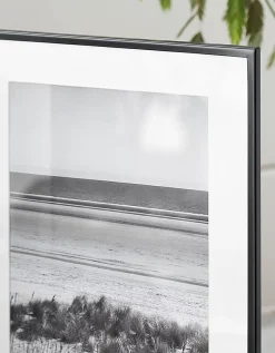 Fine Black Double-Hinged Frame – 5x7”