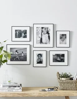 Fine Black Small Picture Gallery Wall