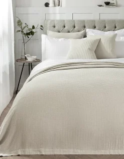 Florian Bedspread & Cushion Cover Collection