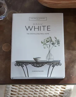 For the love of white – Book by Chrissie Rucker OBE