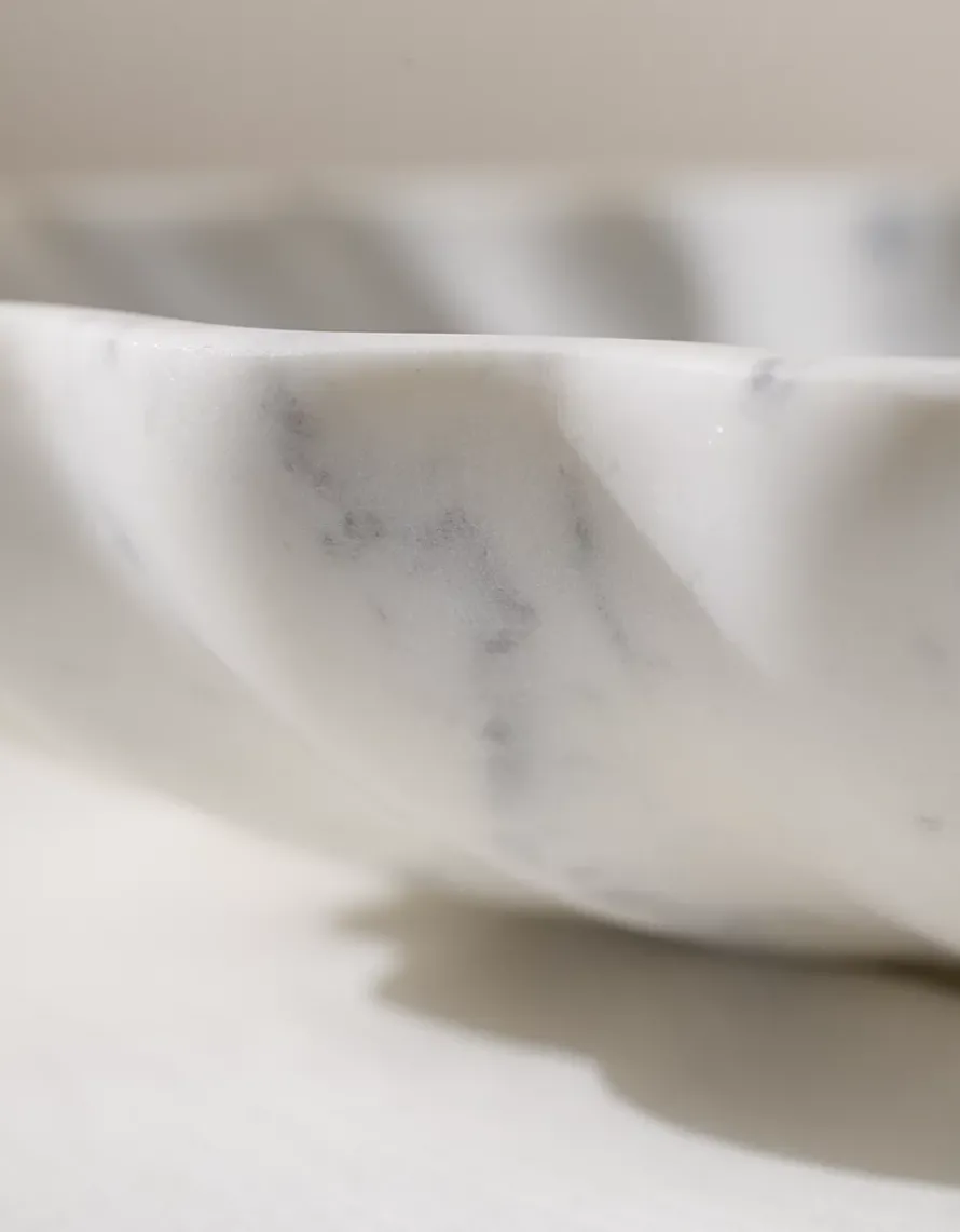 Larton Large Scalloped Bowl