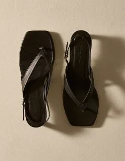 Leather Kitten Heel Toe Post Sandals