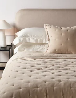 Lowry Velvet Quilt & Cushion Collection