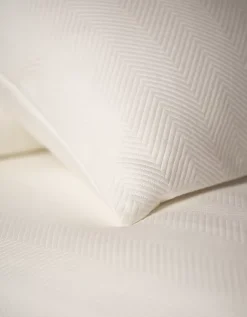 Mason Bedspread & Cushion Cover Collection