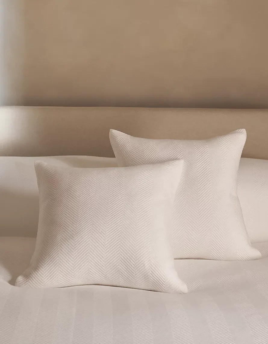 Mason Bedspread & Cushion Cover Collection