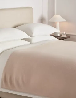 Maya Throw
