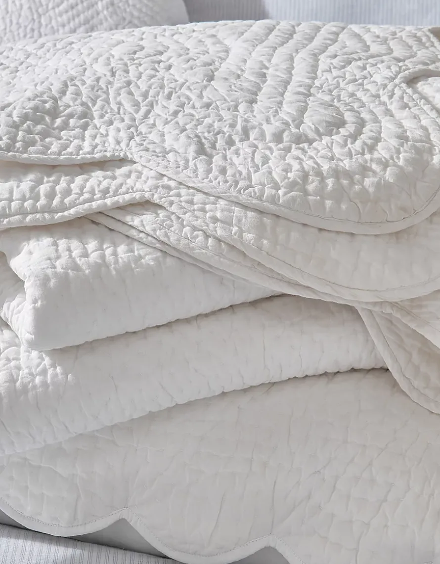 Milfield Scallop Quilt & Cushion Collection
