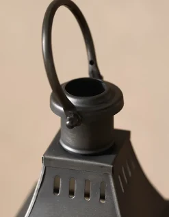 Naunton Lantern