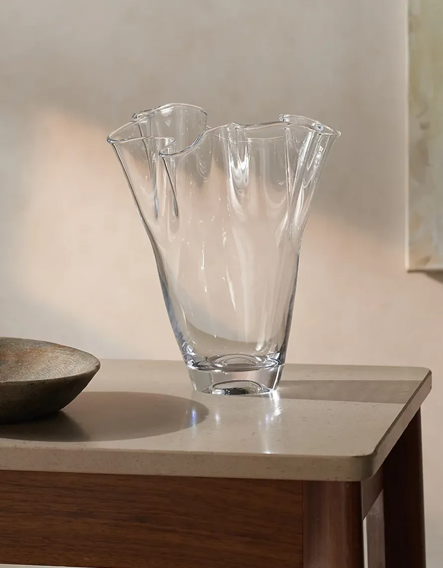 Orford Handkerchief Vase