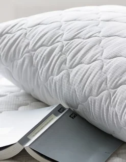 Outlast Temperature Balance Quilted Pillow Protector