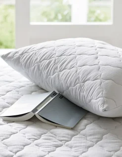Outlast Temperature Balance Quilted Mattress Protector
