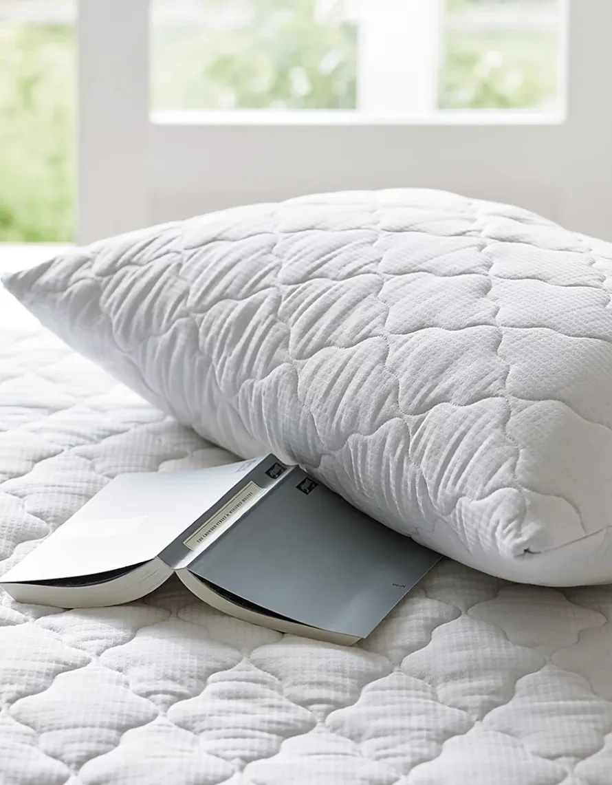 Outlast Temperature Balance Quilted Mattress Protector