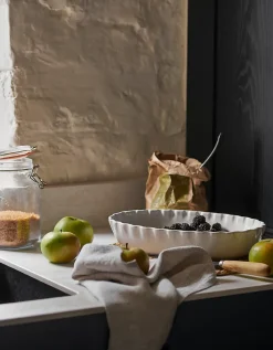 Portobello Ruffle Oven Dish – Large