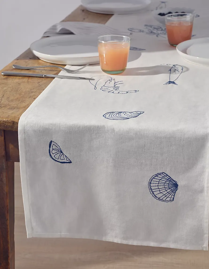 Prise du Jour Embroidered Table Runner