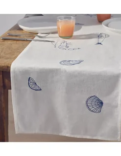 Prise du Jour Embroidered Table Runner