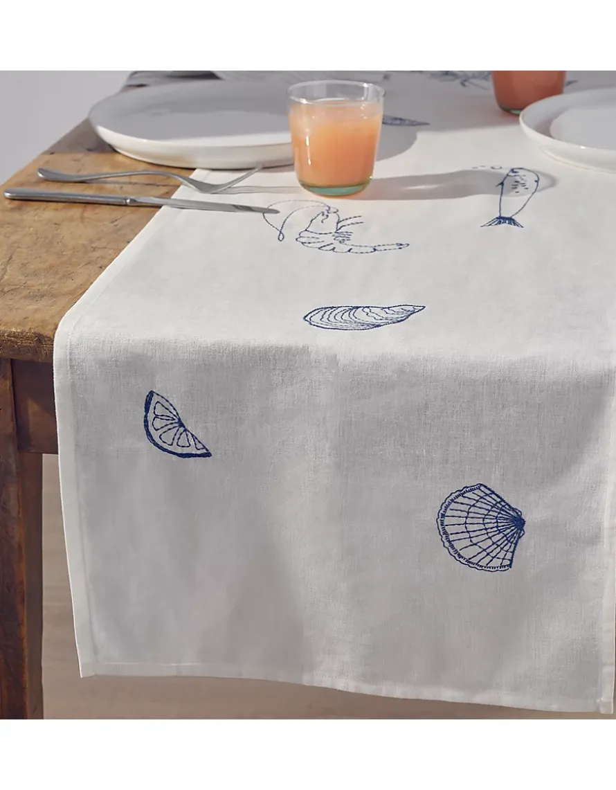 Prise du Jour Embroidered Table Runner