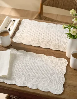 Scalloped Quilted Placemats – Set of 2