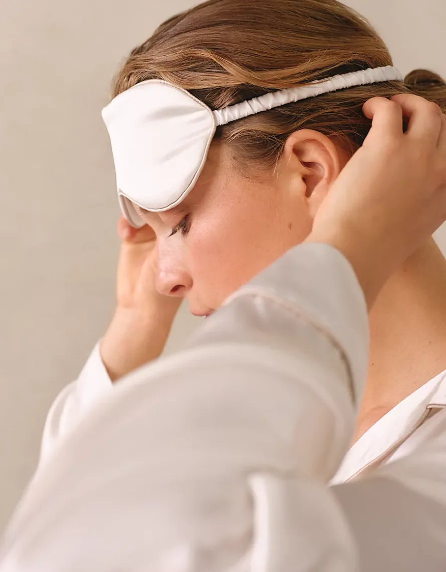 Silk Piped Eye mask