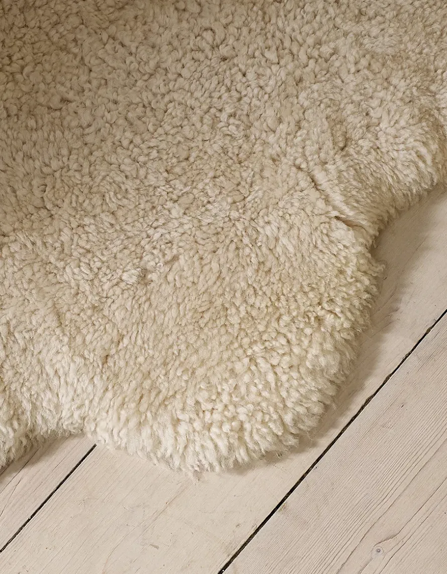Single Sheepskin Rug