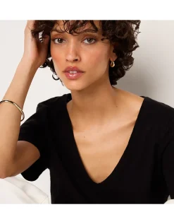 The Perfect Organic Cotton Slub V-Neck T-Shirt