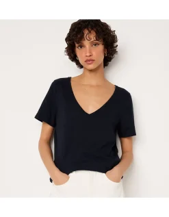 The Perfect Organic Cotton Slub V-Neck T-Shirt