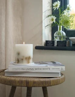 Tuberose & Cashmere Signature Candle