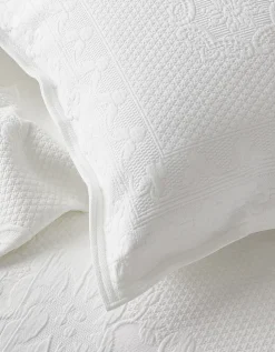 Vintage Etienne Bedspread & Cushion Cover Collection