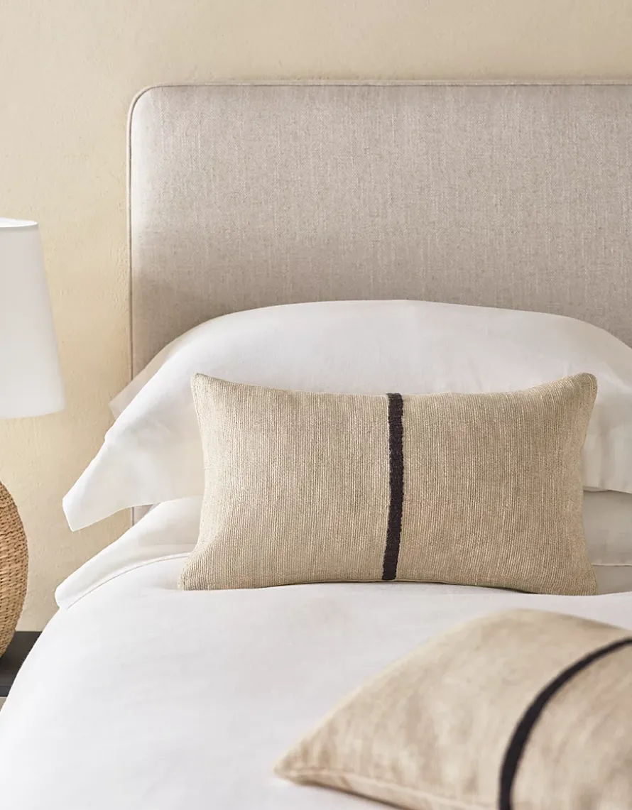 Whitton Cushion