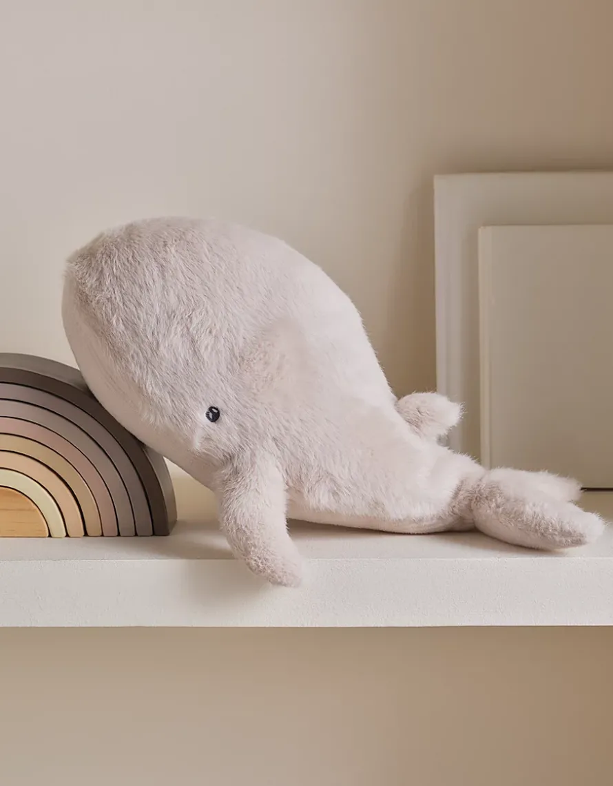 Winnie Whale